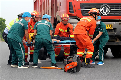 镇安沛县道路救援